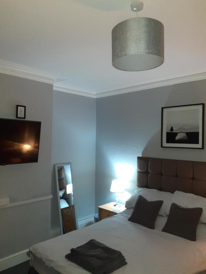 Caversham Lodge レディング エクステリア 写真