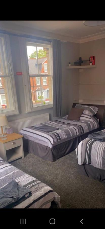 Caversham Lodge レディング エクステリア 写真