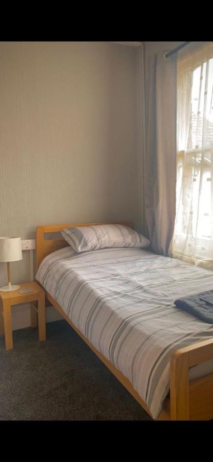 Caversham Lodge レディング エクステリア 写真